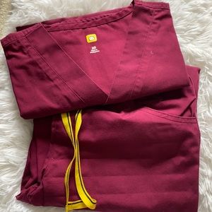 Women’s Maroon XS Wonderwink Scrubs